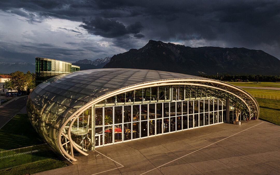 2. Frauenbundesliga West gastiert im Hangar 7