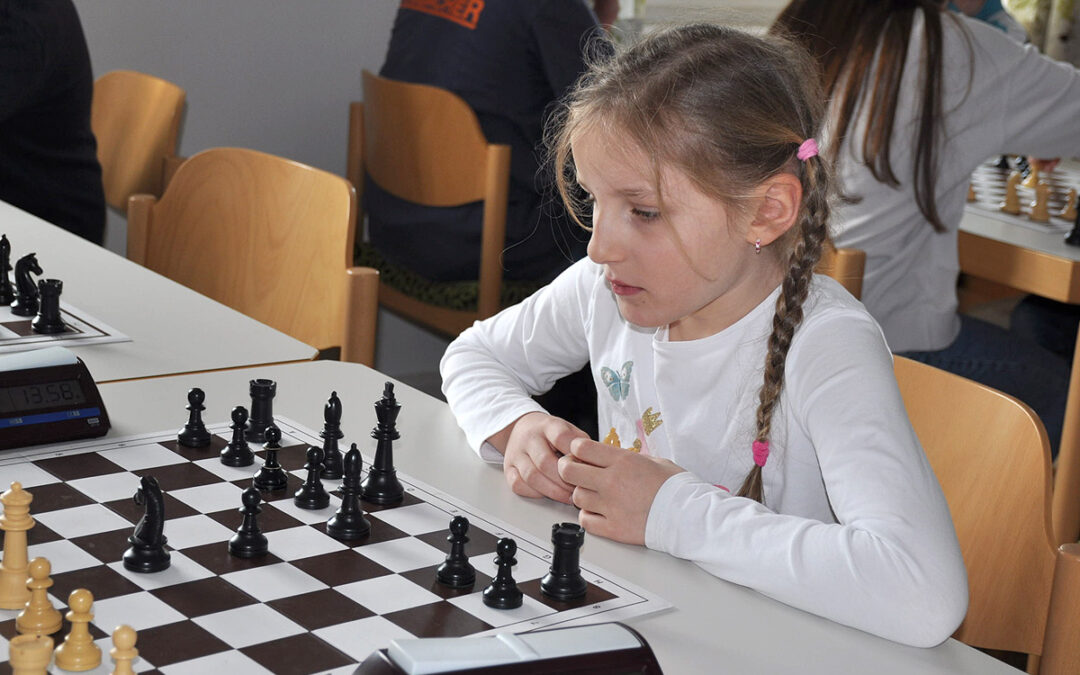 Kinder füllten das Lienzer Schachheim