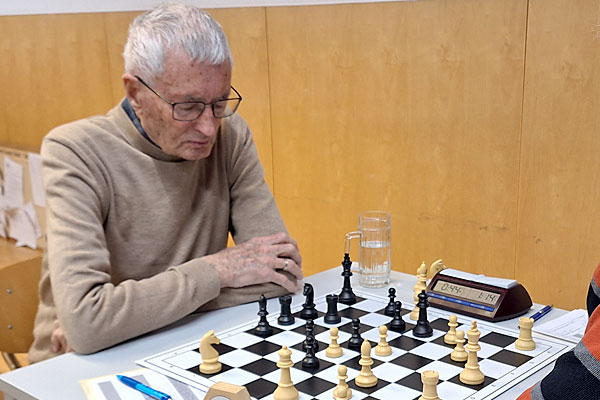 Bezirksmeisterschaft 2026: Alleinführung für Robert Oberbichler